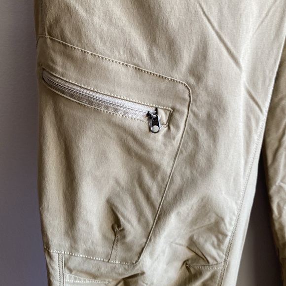 Patagonia Convertible Hiking Pants Size 4 Khaki - Picture 7 of 11